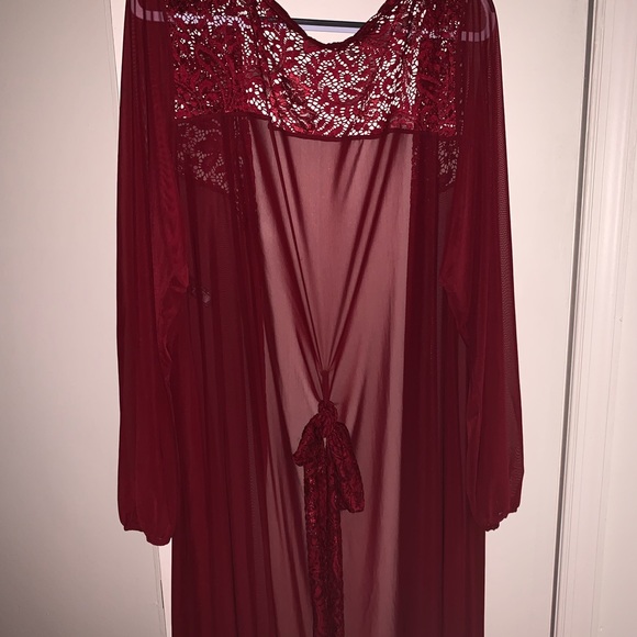 Long Mesh Robe - Picture 4 of 7